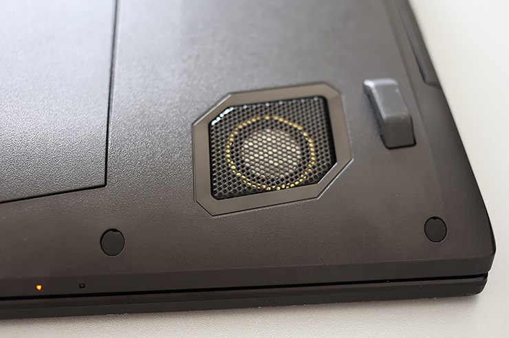 Asus ROG G750j (18).JPG